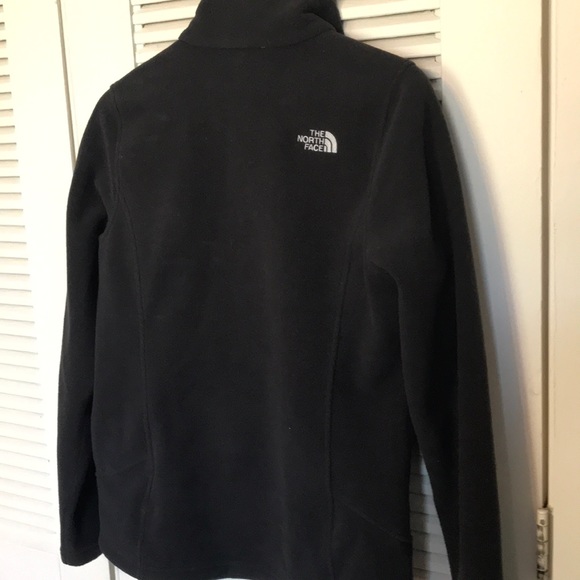 The North Face Lightweight Shell Jacket - Picture 9 of 11